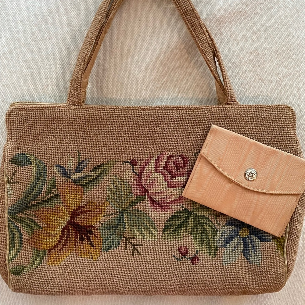 1940s-1950sVintage needlepoint clutch/handbag. - Picture 8 of 8